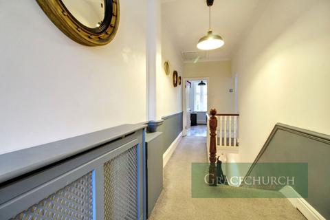 61a New River Crescent, London, N13 5RQ