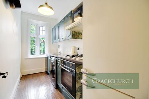 61a New River Crescent, London, N13 5RQ