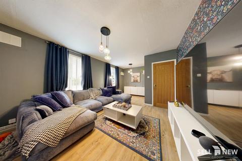3 bedroom semi-detached house for sale, Roxton Road, Great Barford MK44