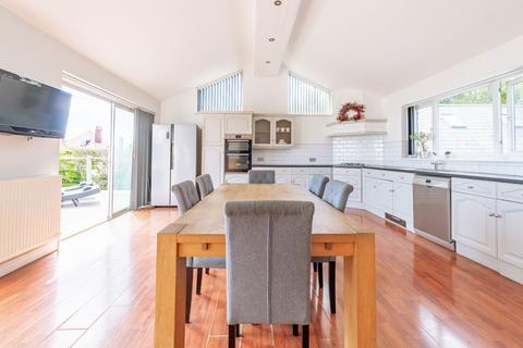 6 bedroom detached house for sale, Cliff Promenade, Broadstairs CT10