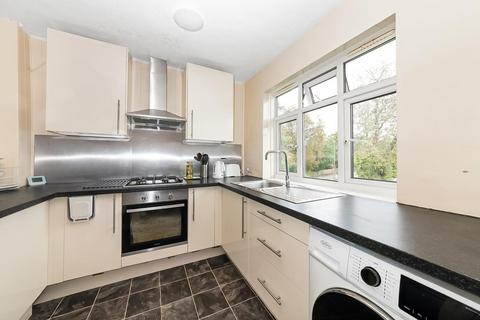 2 bedroom flat for sale, Park Court, Lawrie Park Road, London, SE26