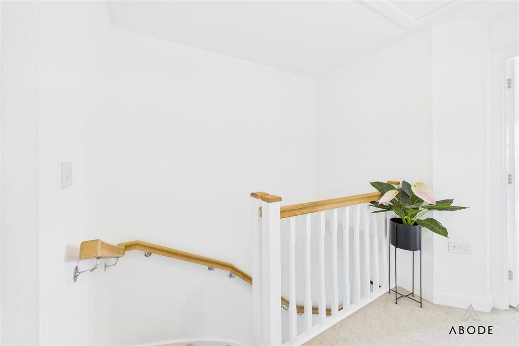 CAM04151 G0-PR0221-STILL013.jpg