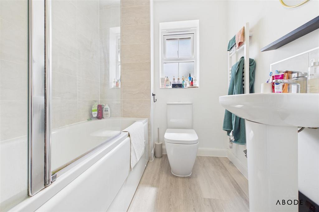 CAM04151 G0-PR0221-STILL019.jpg