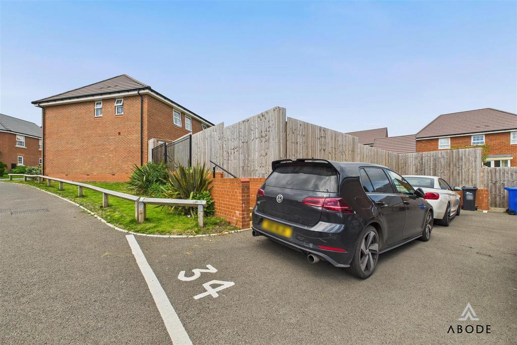 CAM04151 G0-PR0221-STILL033.jpg