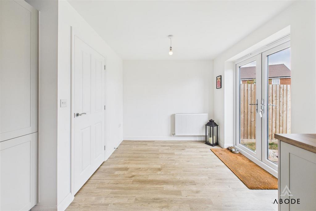 CAM04151 G0-PR0221-STILL009.jpg