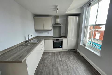 1 bedroom apartment to rent, Cross Street, Oswestry