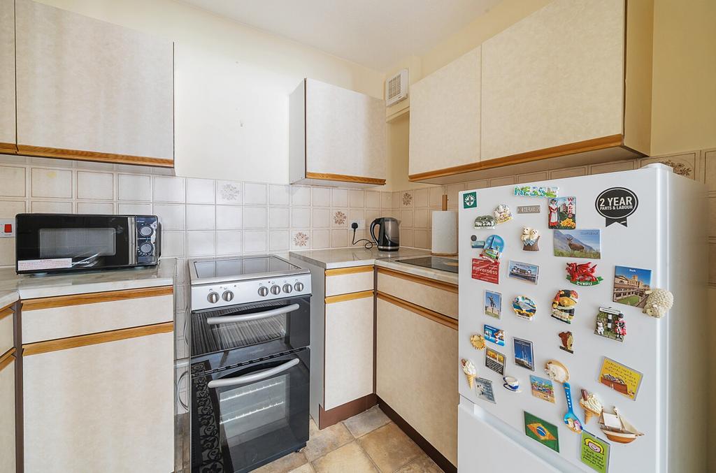 1331384-15-6889e8...