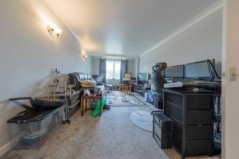 1 bedroom flat for sale, Bushfield, Peterborough PE2
