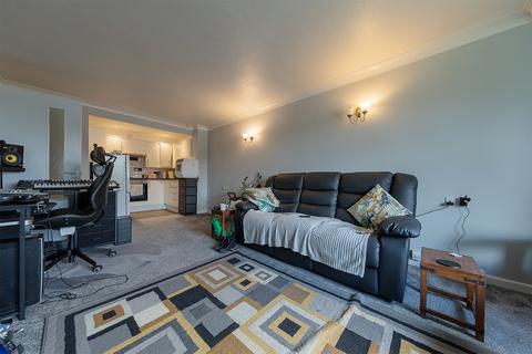 1 bedroom flat for sale, Bushfield, Peterborough PE2