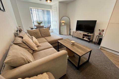 1 bedroom flat for sale, Trilby Court, Bongrace Walk, Luton, Bedfordshire, LU4 8FR