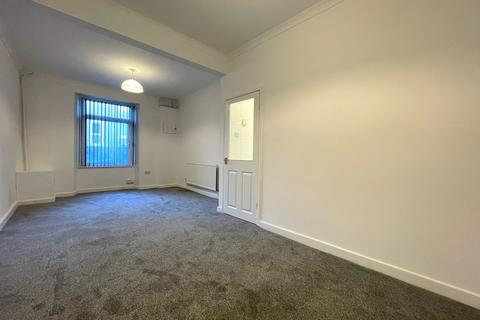 3 bedroom terraced house to rent, Neath Road, Plasmarl, Swansea, SA6
