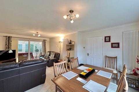 17 Bearcroft, Weobley, Hereford, HR4 8TA