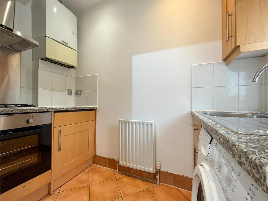 Kitchen (1 of 1).jpg