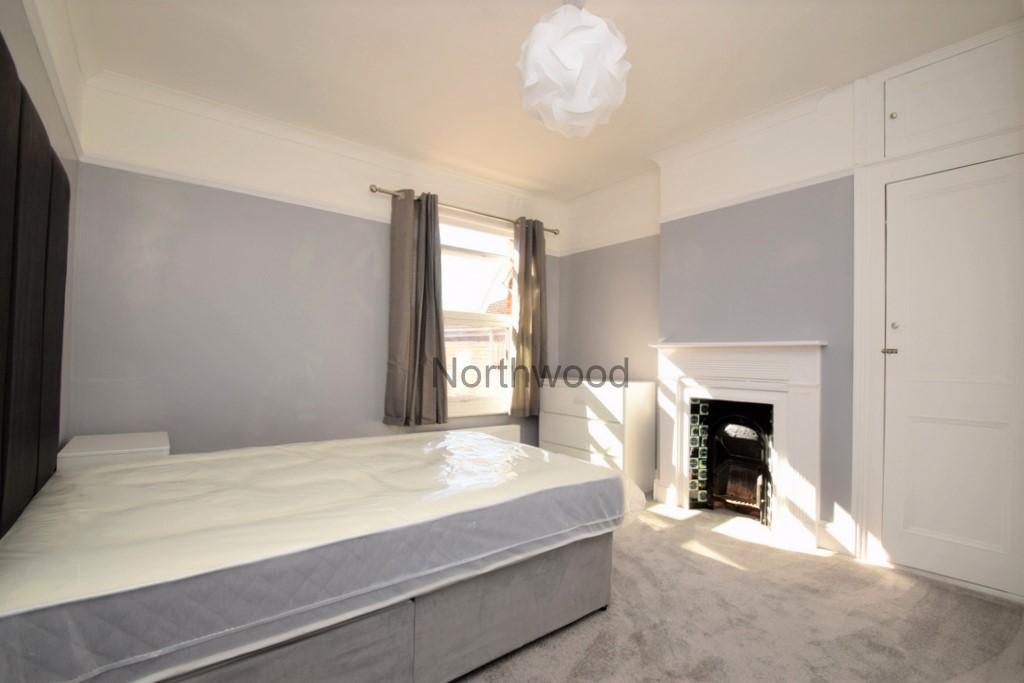 1 bedroom in a house share to rent