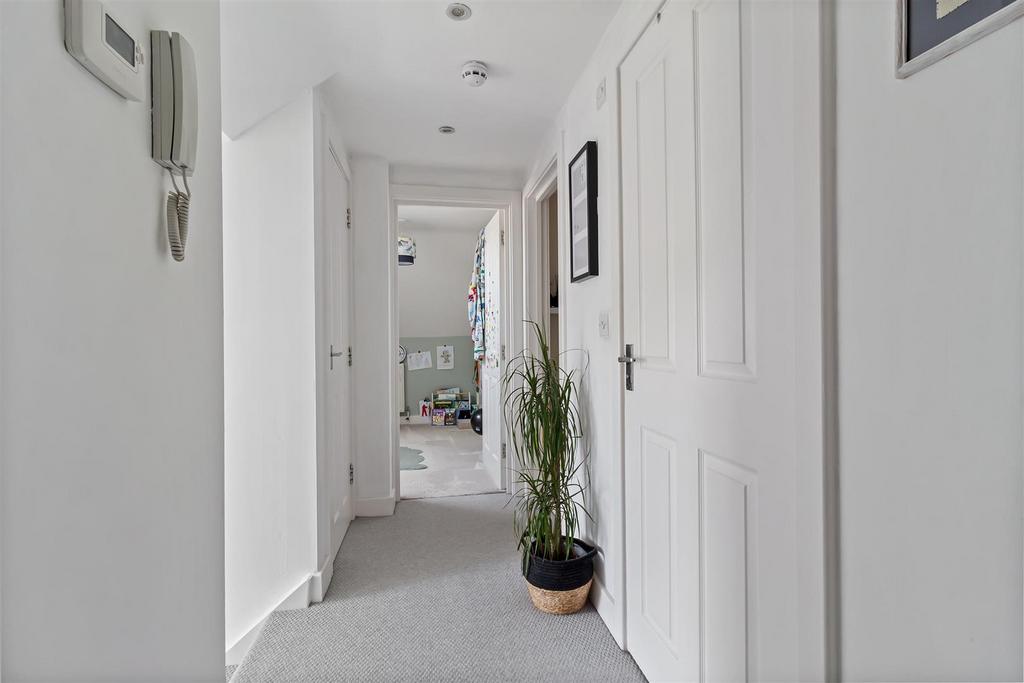 Cowper Road 24 Flat 6-009.jpg