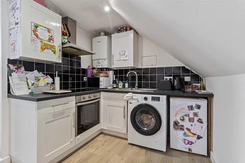 2 bedroom flat for sale, 6, 24 Cowper Road, Worthing