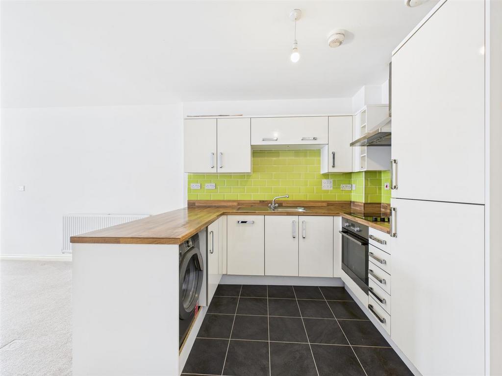 CAM02885 G0-PR0445-STILL004.jpg