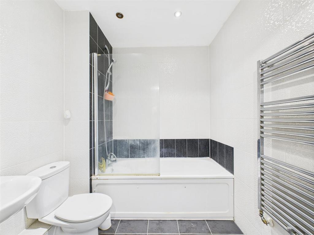 CAM02885 G0-PR0445-STILL016.jpg