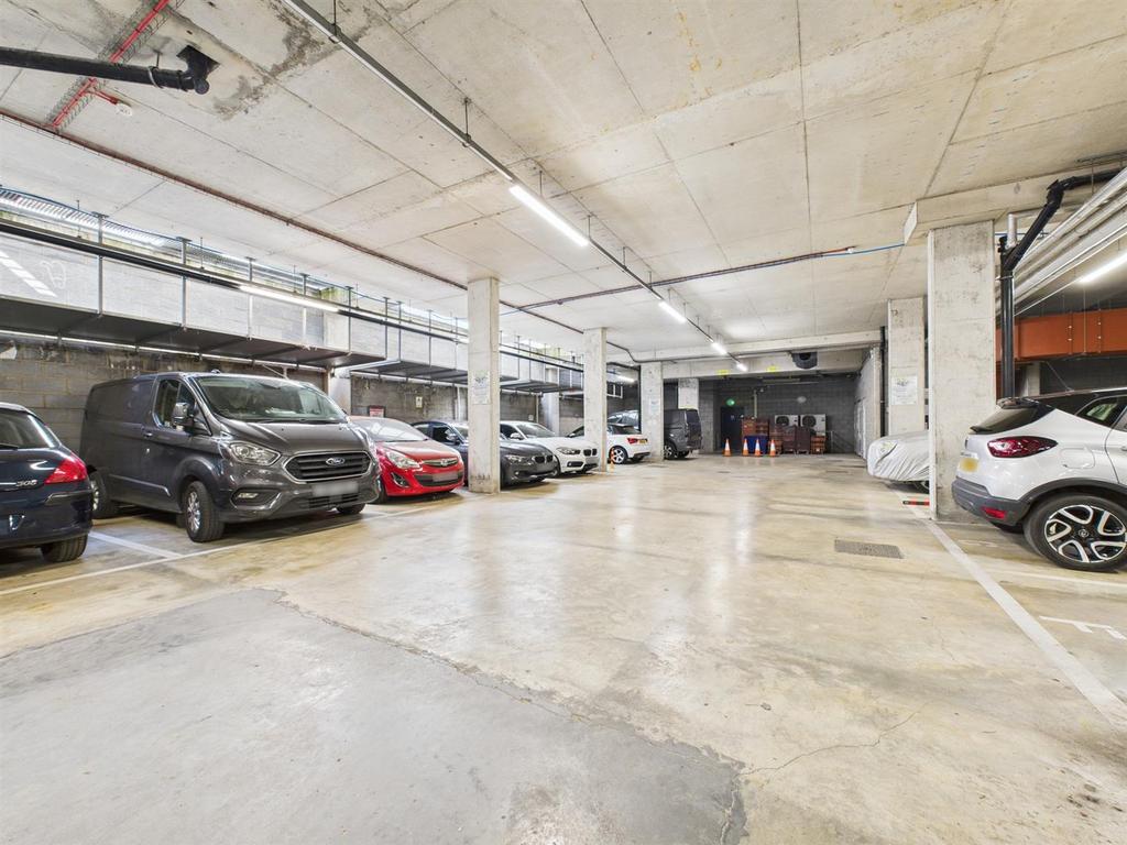 CAM02885 G0-PR0358-STILL016.jpg