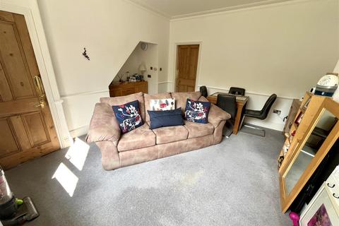 22 Thorn View, Elland, HX5 9BD