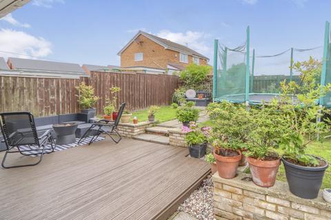 3 bedroom semi-detached house for sale, Lerwick Close, Fairfield