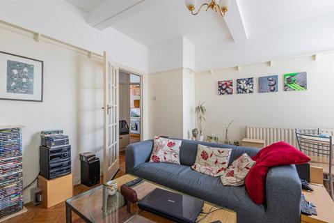 1 bedroom apartment for sale, Westgate Street, Cardiff CF10