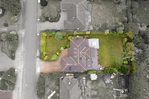 4 bedroom detached house for sale, Harewood Avenue, Sale