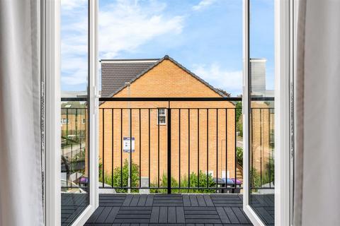 6 Arnold Close, Hertford, SG13 7ES