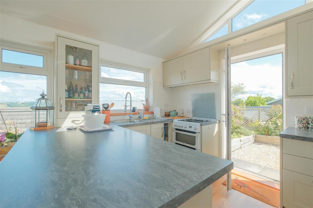 Parry 33 Protbyhan Road Looe-21.jpg