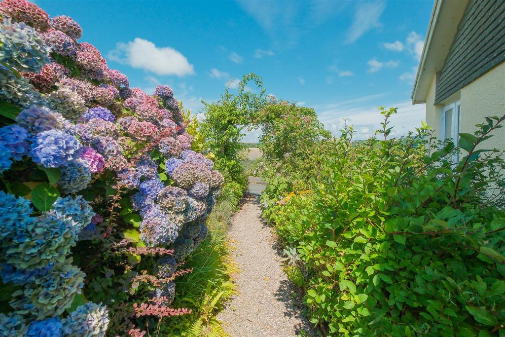 Parry 33 Protbyhan Road Looe-31.jpg