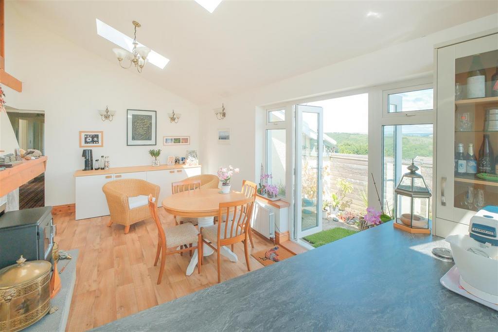 Parry 33 Protbyhan Road Looe-23.jpg