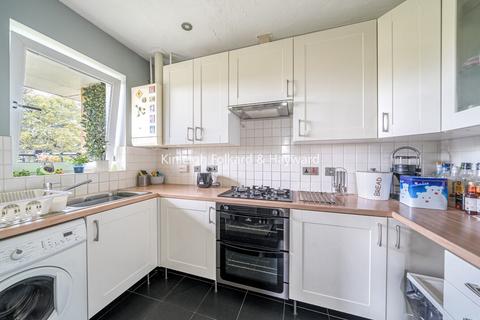 2 bedroom flat for sale, Martock Gardens, Friern Barnet, London, N11