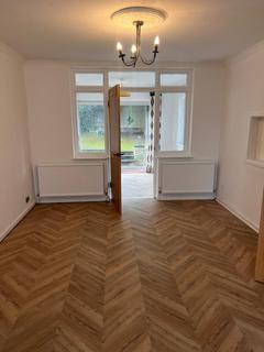 3 bedroom detached house to rent, Stanhome Drive, West Bridgford, Nottingham, Nottinghamshire, NG2