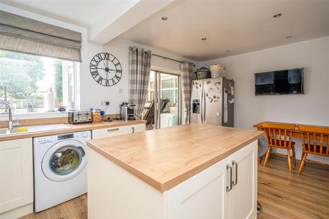 3 bedroom semi-detached house for sale, 16 Moor Lane, Pattingham, Wolverhampton, WV6 7DL