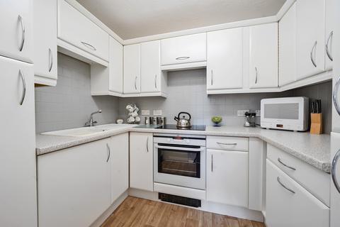 2 bedroom flat for sale, Beech Court, Tower Street