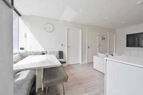 2 bedroom flat for sale, Kymberley Road, Harrow, HA1