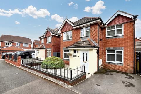 4 bedroom detached house for sale, Redmere Drive, Bury, BL9