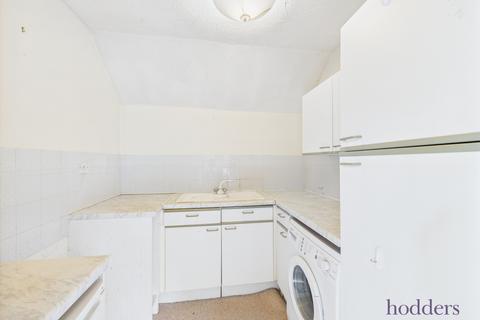 Studio for sale, Williams Close, Addlestone, Surrey, KT15
