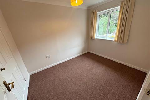 1 bedroom flat to rent, Cameron Court, Millway Road, Andover