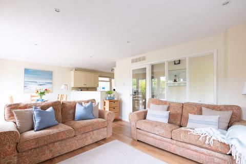 3 bedroom detached house for sale, 9 Rockhaven Gardens