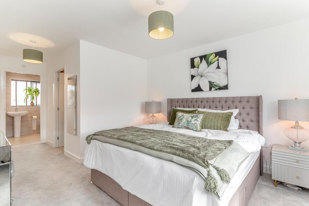 Master Bedroom - B.jpg