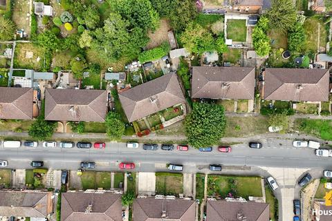 2 bedroom maisonette for sale, Mount Nugent, Chesham, HP5