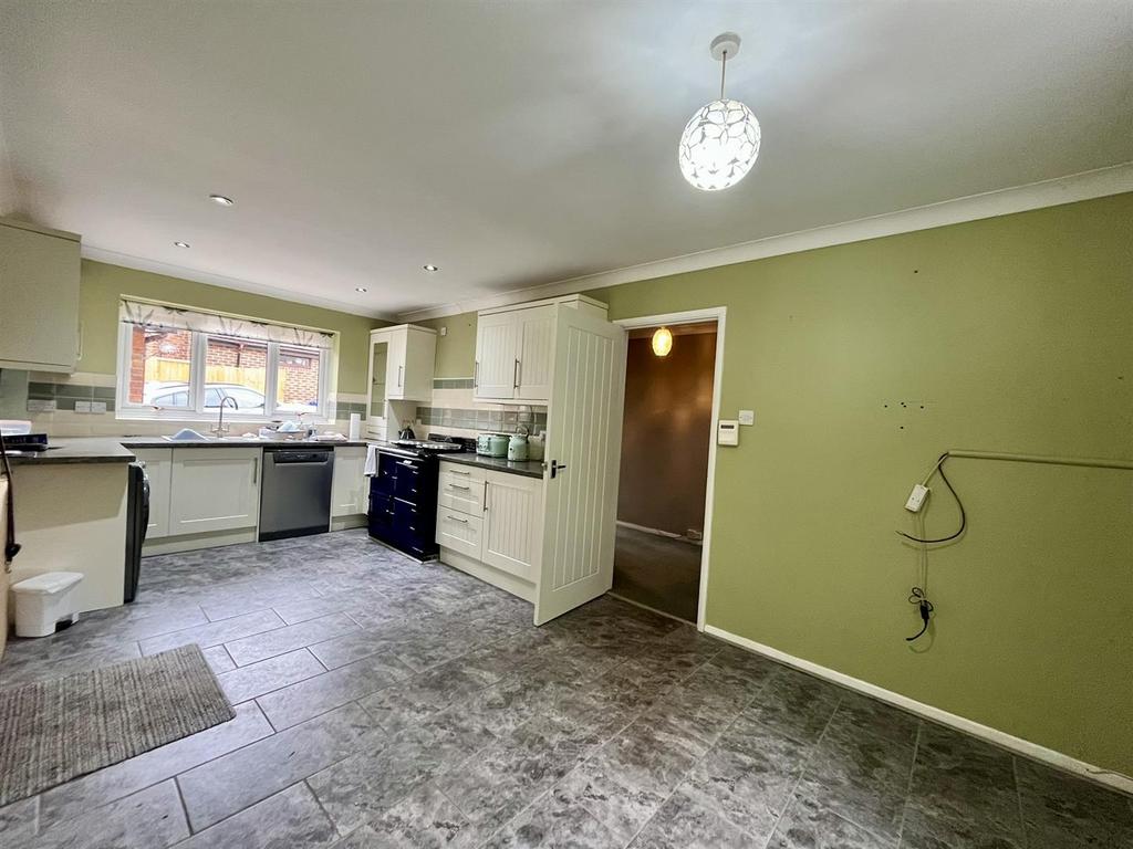 Kitchen / Diner
