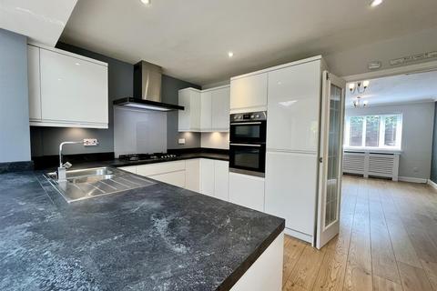2 bedroom end of terrace house for sale, Worcester Close, Bury St. Edmunds IP32