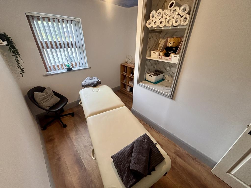 Front bedroom 3