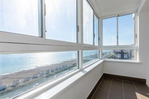 2 bedroom flat for sale, West Parade, Worthing
