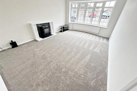 2 bedroom detached bungalow for sale, Ashby Close, Holton-Le-Clay, Grimsby, N.E. Lincs, DN36 5BD