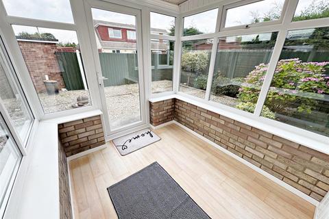 2 bedroom detached bungalow for sale, Ashby Close, Holton-Le-Clay, Grimsby, N.E. Lincs, DN36 5BD