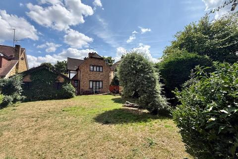3 bedroom detached house for sale, The Retreat, Hutton, Brentwood