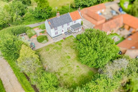 5 bedroom detached house for sale, Manor Road, North Walsham